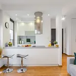 Premium With Free Parking Near Muzeum Powstania Appartement *