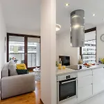Premium With Free Parking Near Muzeum Powstania Apartamento Varsovia