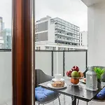 Premium With Free Parking Near Muzeum Powstania Apartment Warsaw
