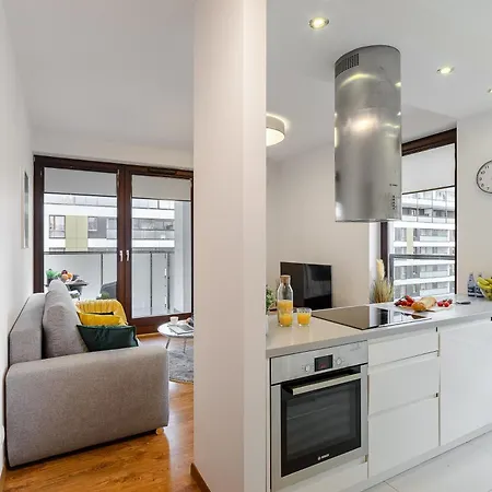 Premium With Free Parking Near Muzeum Powstania Apartment Warsaw