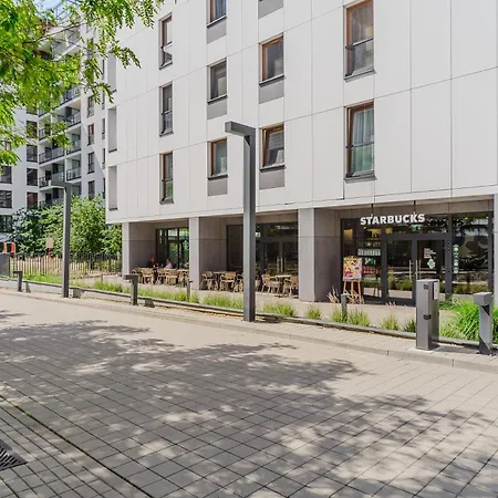 Premium With Free Parking Near Muzeum Powstania ワルシャワ